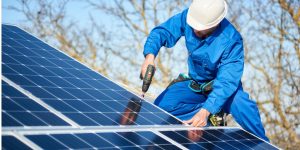 Installation Maintenance Panneaux Solaires Photovoltaïques à Bessans